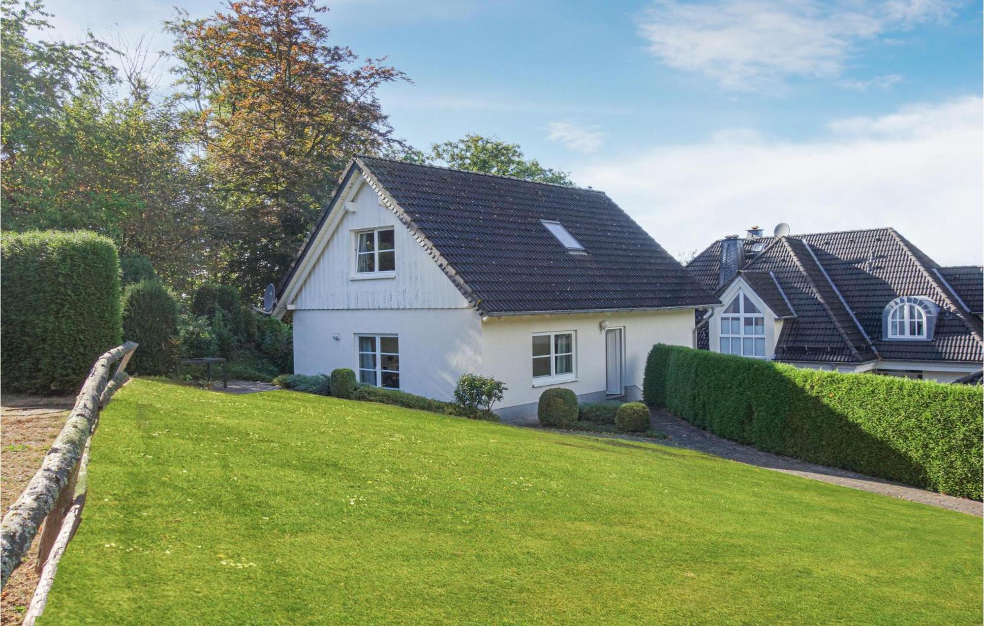Gorgeous Home In Attendorn With Kitchen Eksteriør billede